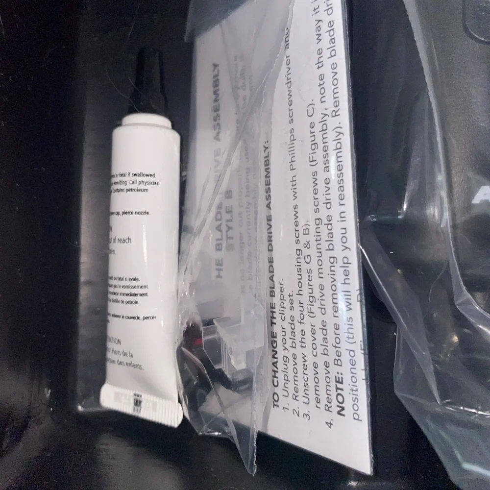 Andis 2-Speed Clipper & Accessories